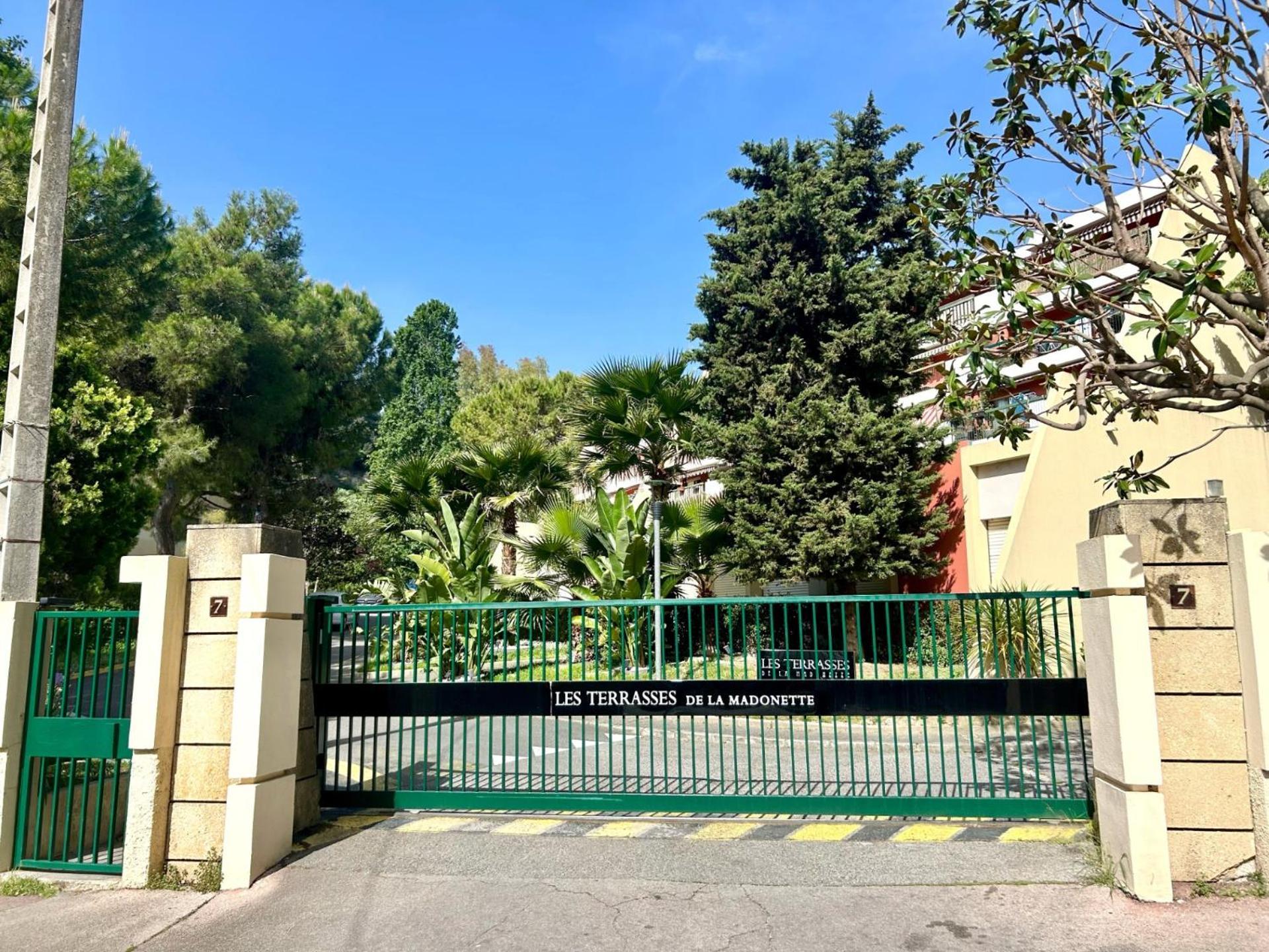 Appartement Luxe - 3 Pieces Avec Vue Mer, Piscine Et Tennis นีซ ภายนอก รูปภาพ